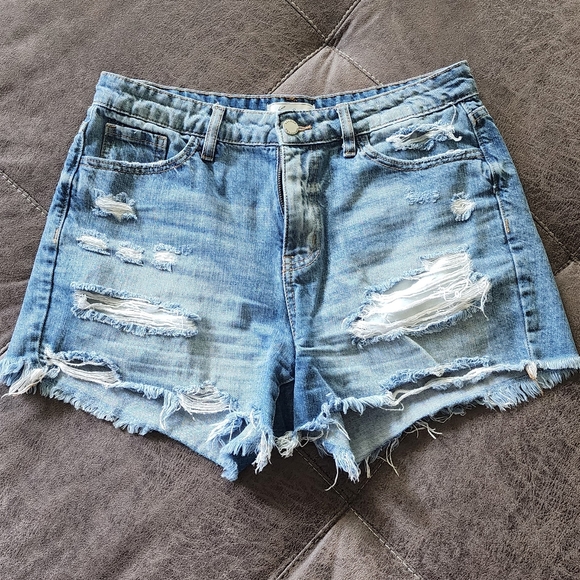 KanCan Signature High Rise Short - Picture 2 of 6